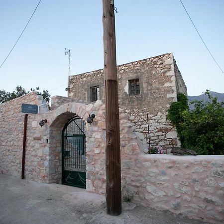 Charouda Country House Villa Pyrgos Dirou Exterior photo